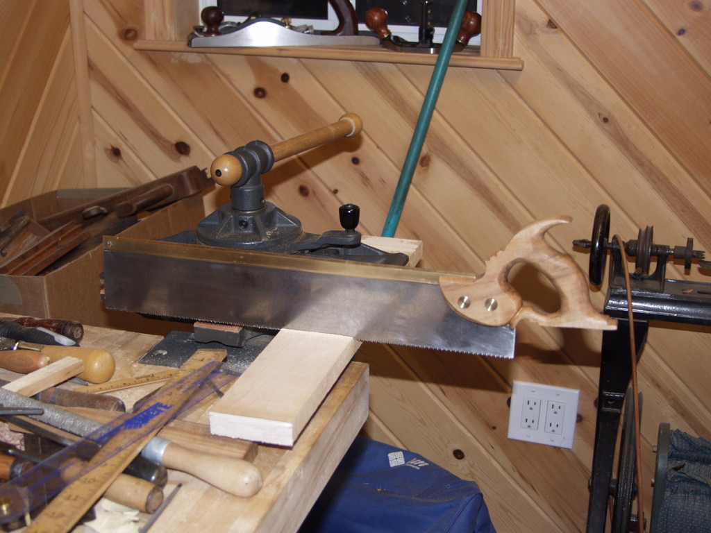 The assembled saw in action.